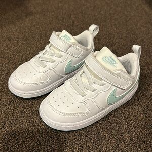 Nike toddler shoes